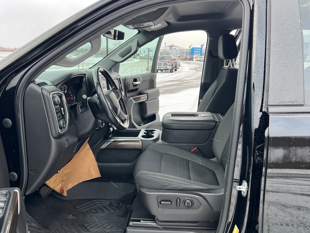 Used 2021 Chevrolet Silverado 1500 LT Trail Boss w/ Convenience Package II image 13