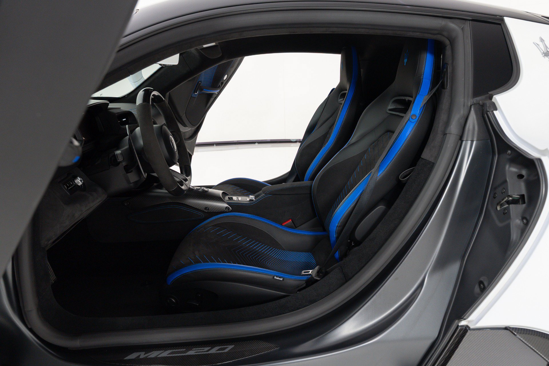 Used 2022 Maserati MC20 Coupe RWD image 17