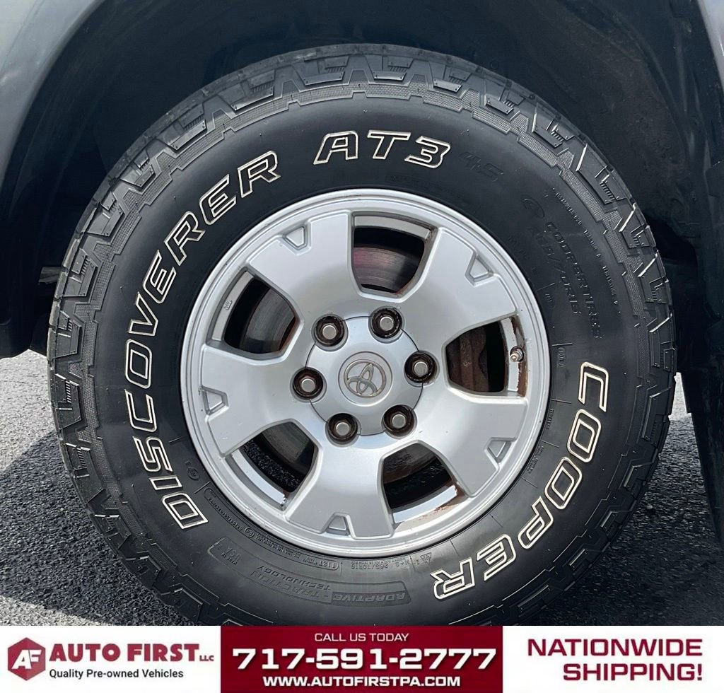 Used 2010 Toyota Tacoma 4x4 Double Cab V6 image 5