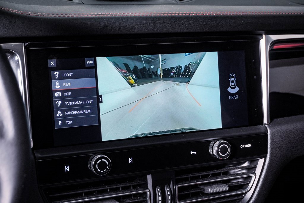 Certified 2025 Porsche Macan image 23