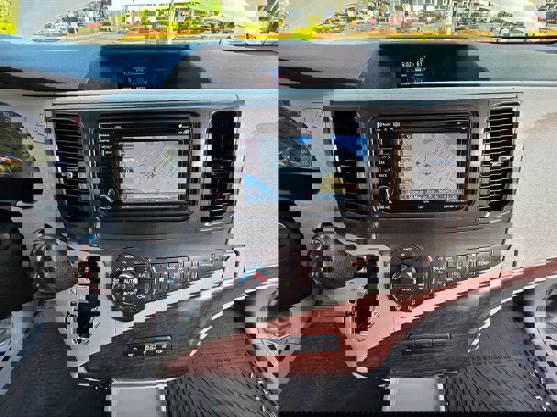 Used 2014 Toyota Sienna XLE image 20