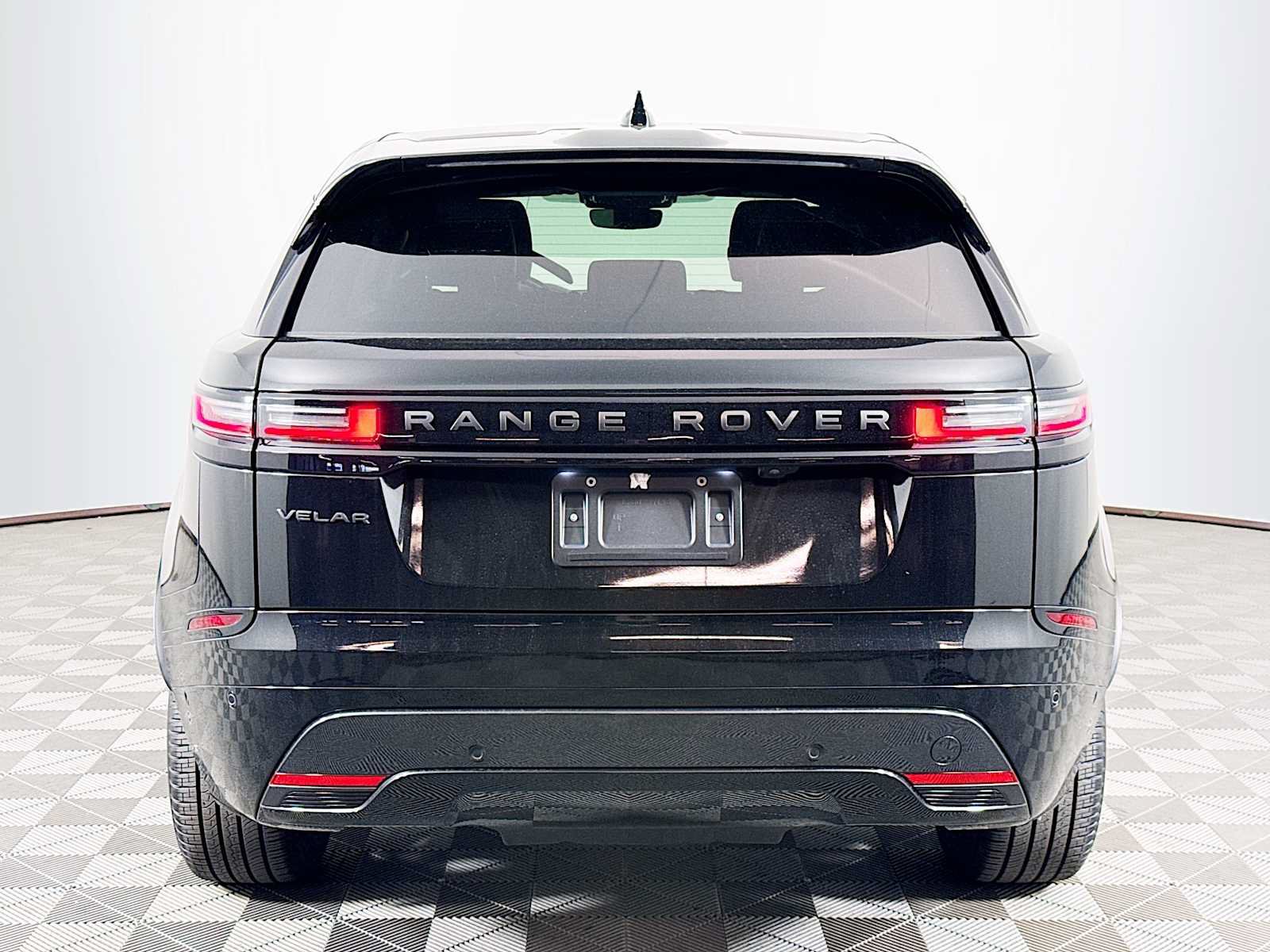 Used 2026 Land Rover Range Rover Velar Dynamic SE AWD/4WD image 6