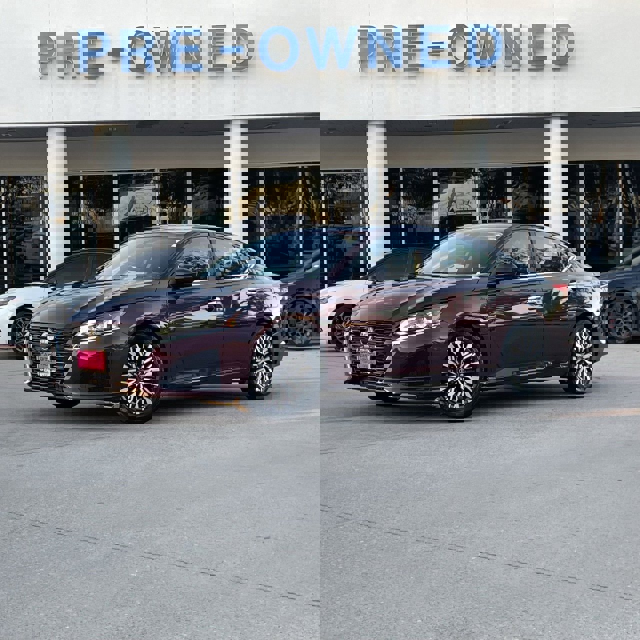 Used 2025 Nissan Altima 2.5 SV image 2