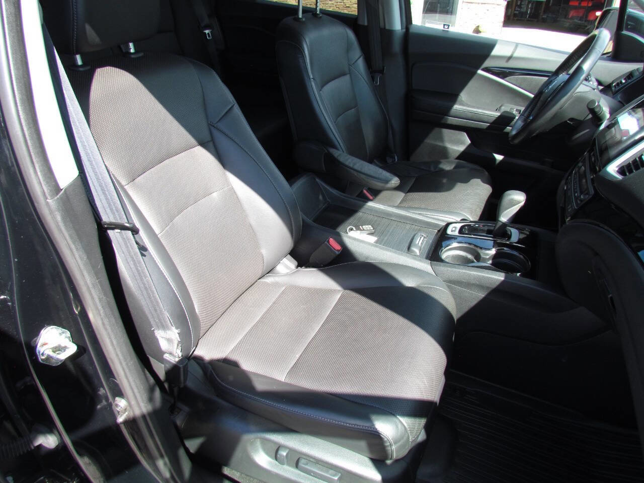 Used 2017 Honda Ridgeline RTL-E image 18