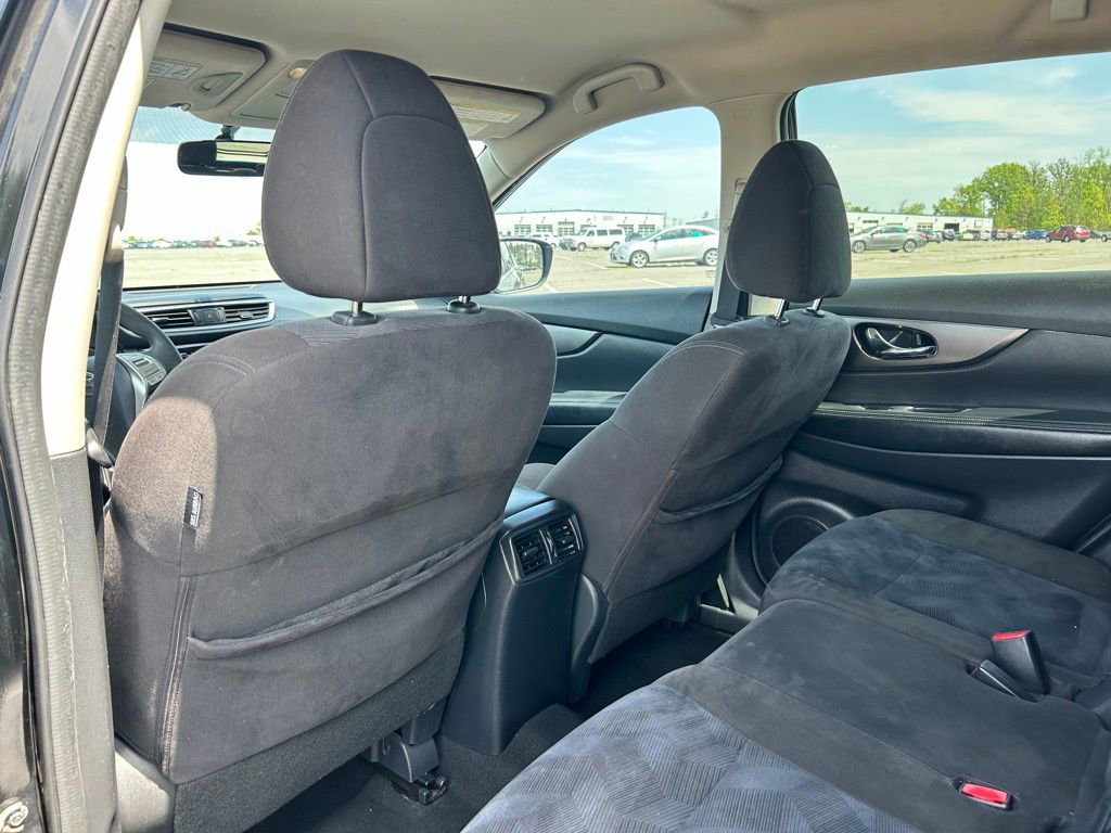 Used 2015 Nissan Rogue SV AWD/4WD image 17