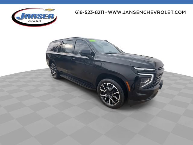 Used 2025 Chevrolet Suburban RST image 2