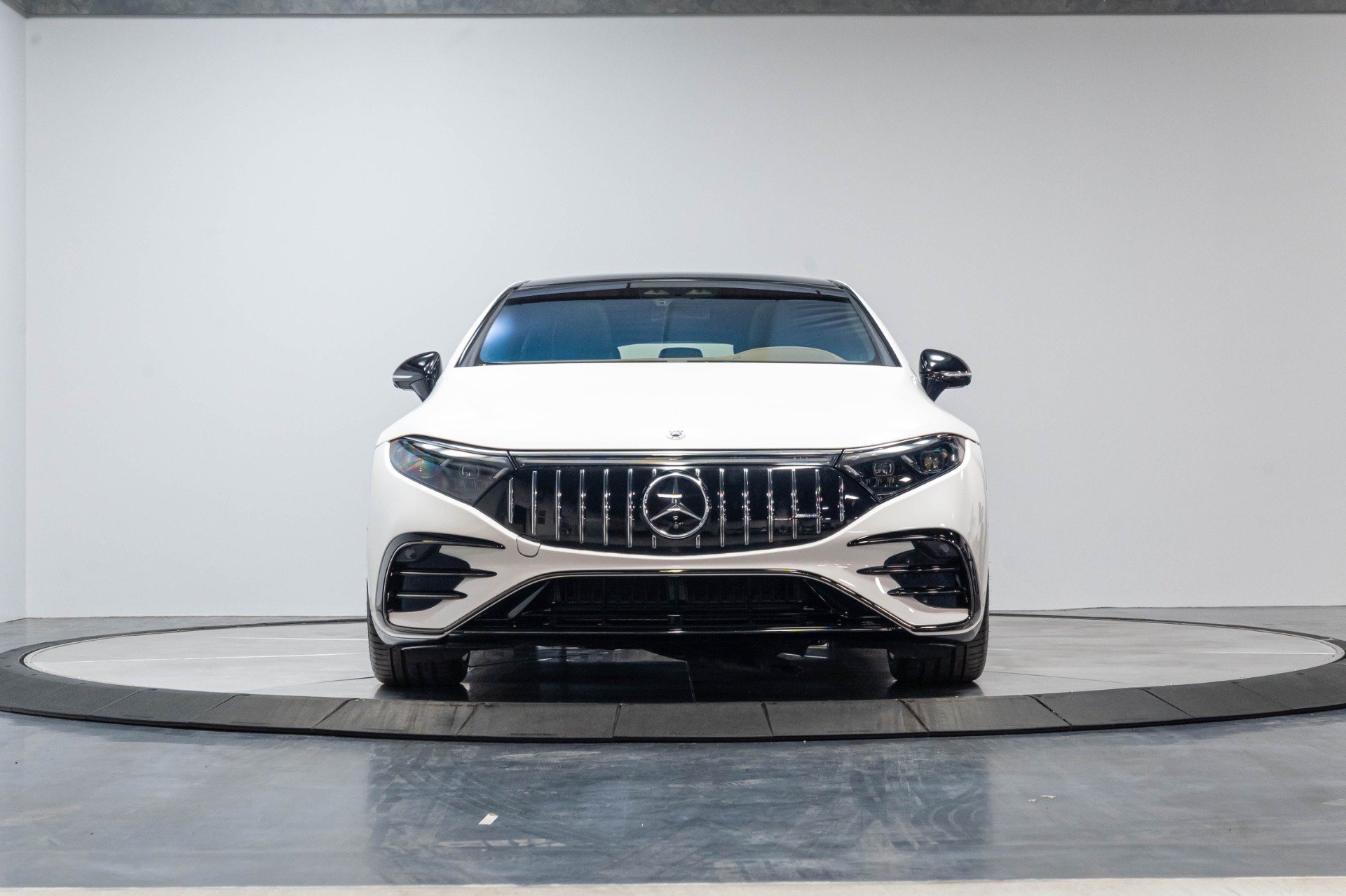 Used 2023 Mercedes-Benz EQS AMG 4MATIC w/ Trim Level Package image 44