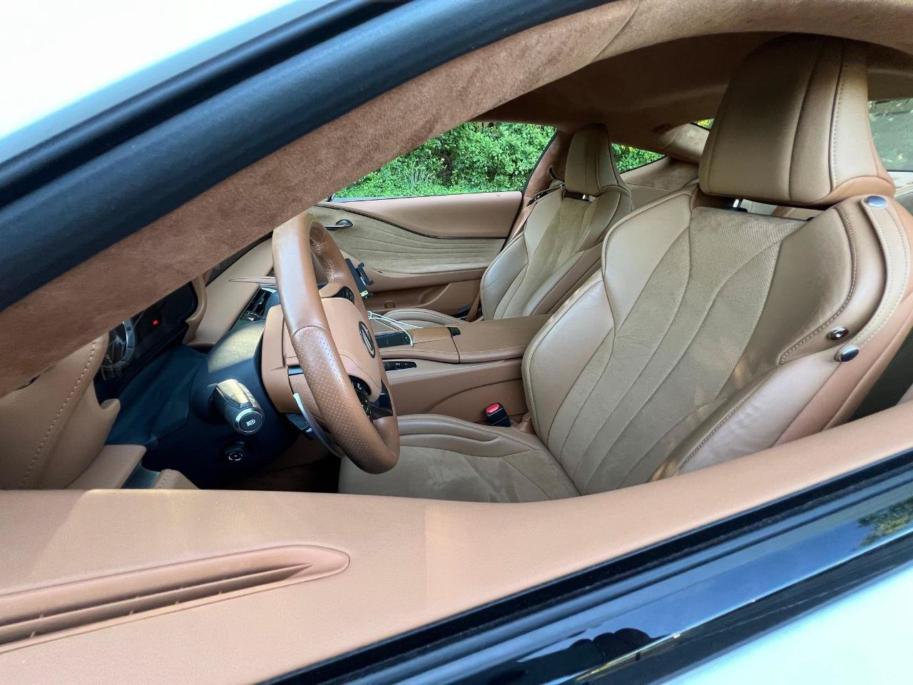 Used 2021 Lexus LC 500 Coupe w/ Performance Package RWD image 24