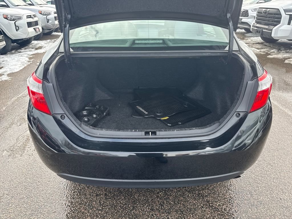 Used 2015 Toyota Corolla LE image 7