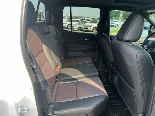 Used 2026 Honda Ridgeline Black Edition image 10