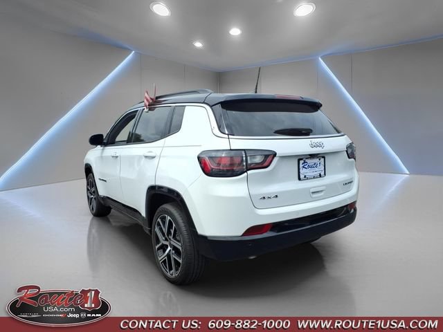 Used 2025 Jeep Compass Limited w/ Elite Group AWD/4WD image 6