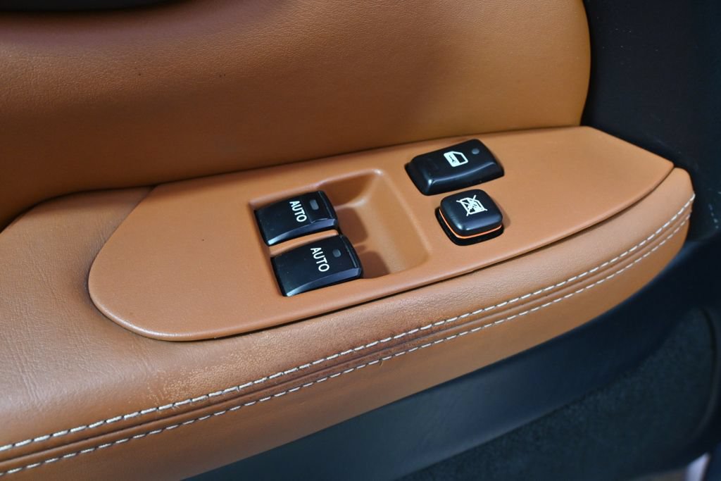 Used 2003 Lexus SC 430 Convertible RWD image 25