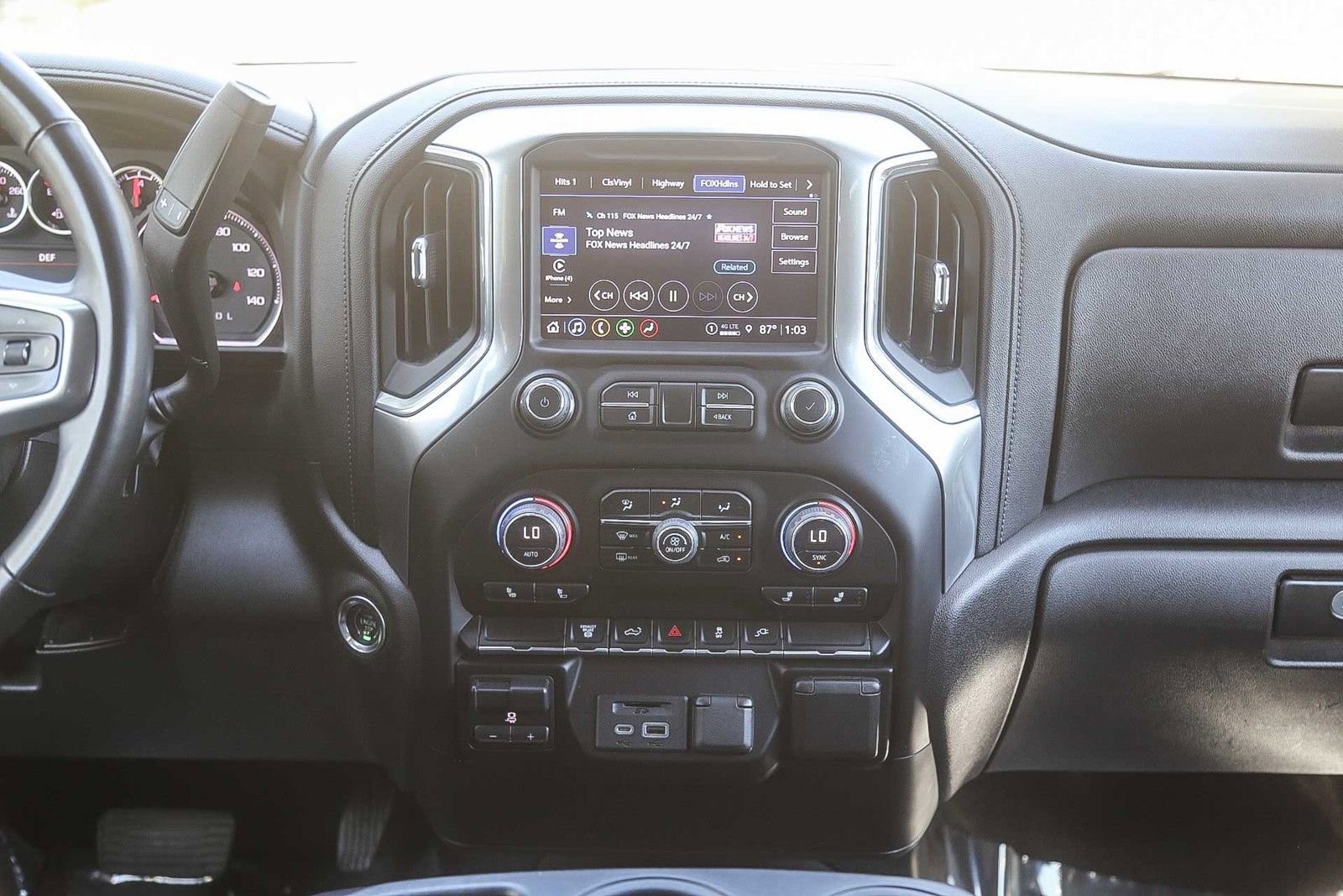 Used 2023 Chevrolet Silverado 2500 LTZ AWD/4WD image 11