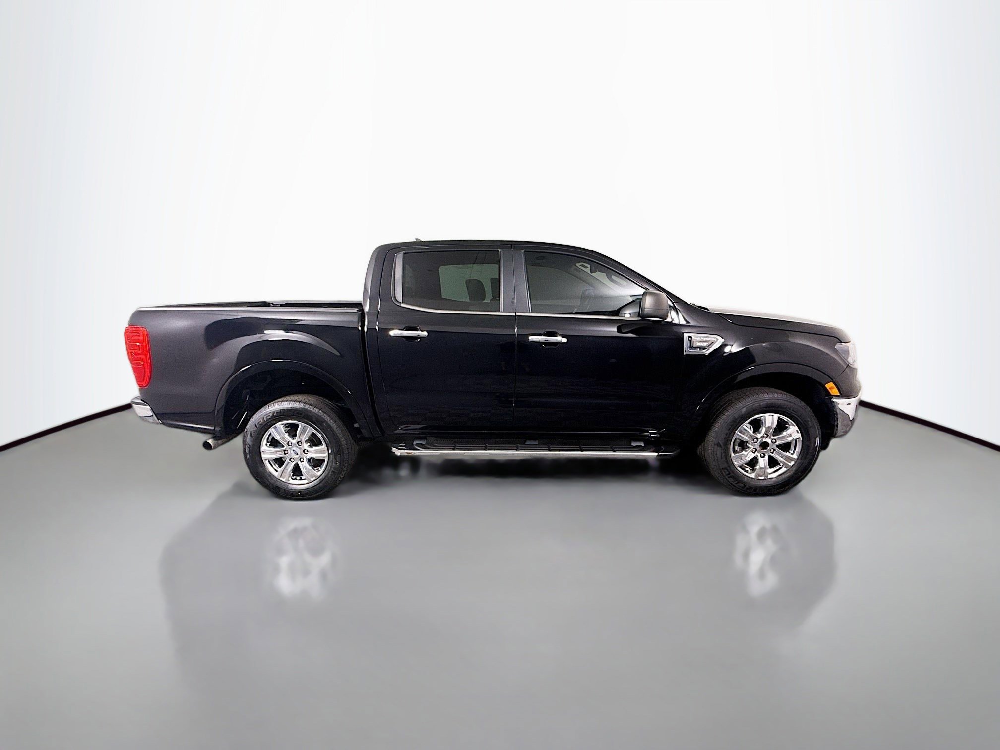 Used 2019 Ford Ranger XLT w/ Equipment Group 301A Mid image 11