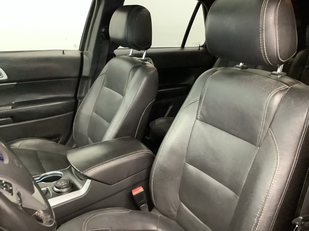 Used 2015 Ford Explorer Sport image 13
