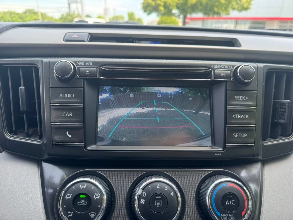 Used 2014 Toyota RAV4 LE AWD/4WD image 8