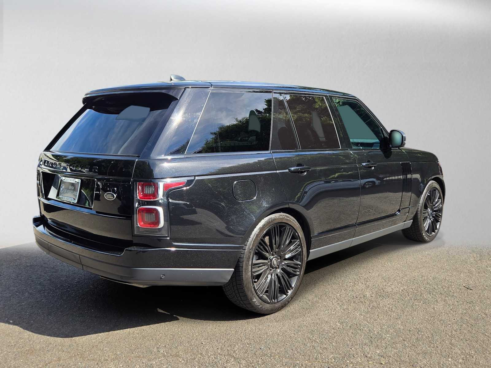 Used 2019 Land Rover Range Rover Supercharged AWD/4WD image 3