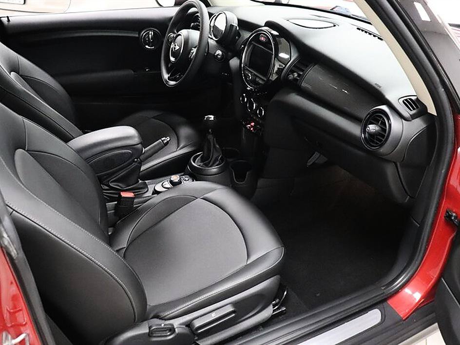 Used 2017 MINI Cooper 2-Door Hardtop FWD image 11