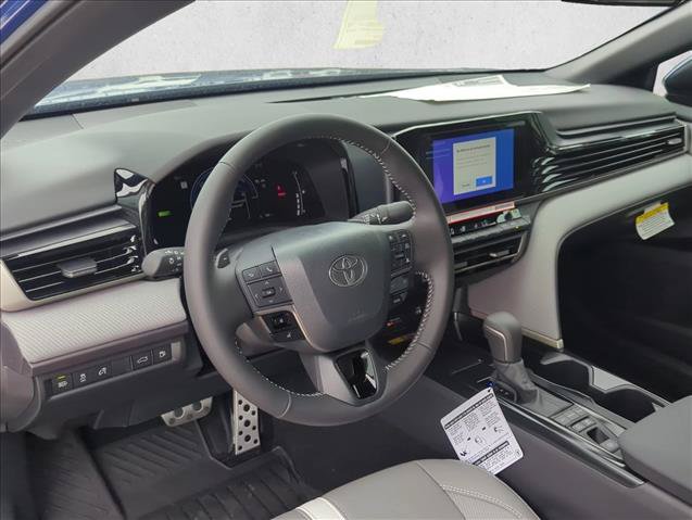 Used 2026 Toyota Camry SE FWD image 11