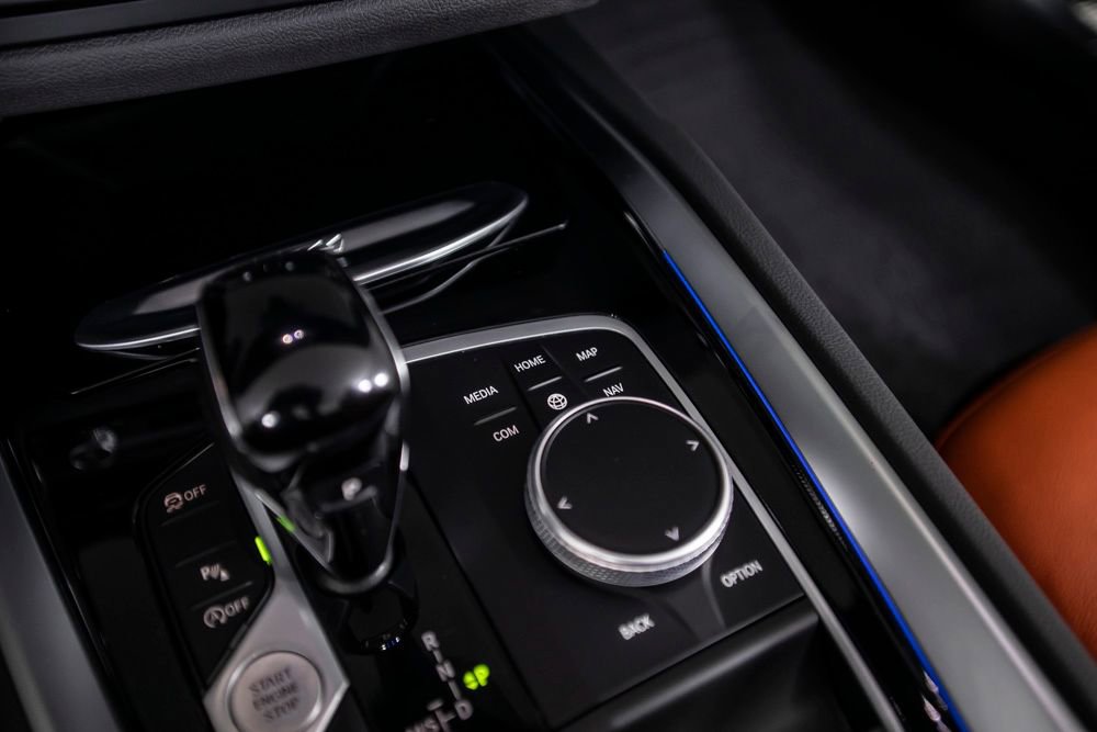 Used 2024 BMW Z4 M40i w/ Premium Package image 34