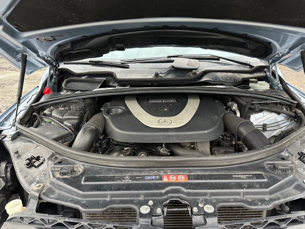Used 2010 Mercedes-Benz R 350 4MATIC image 17
