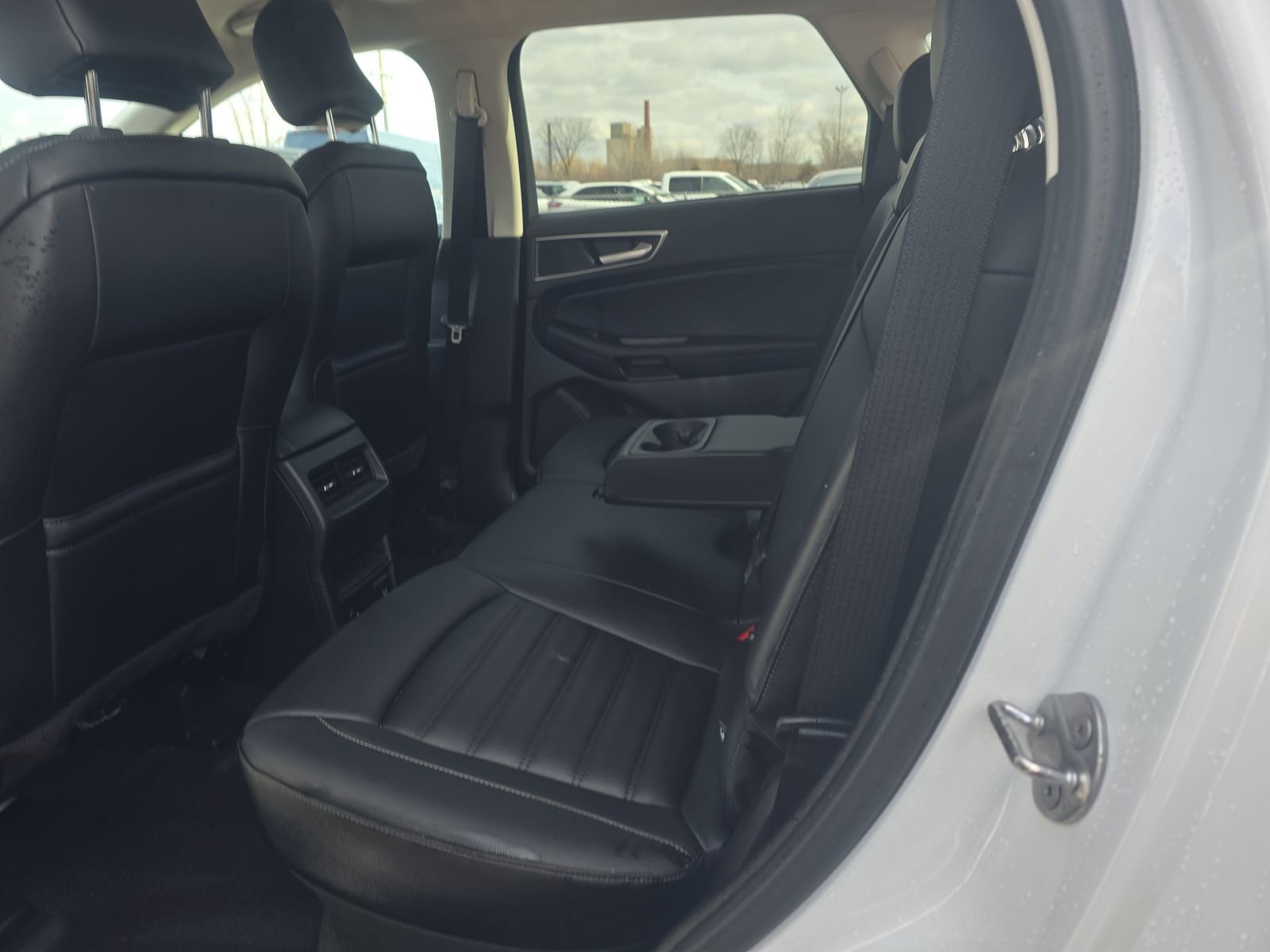 Used 2024 Ford Edge SEL w/ Convenience Package image 7