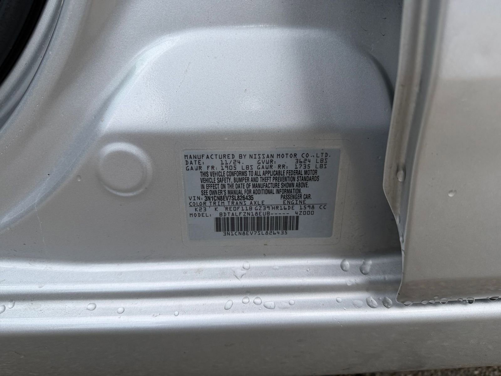 Used 2025 Nissan Versa SV FWD image 27