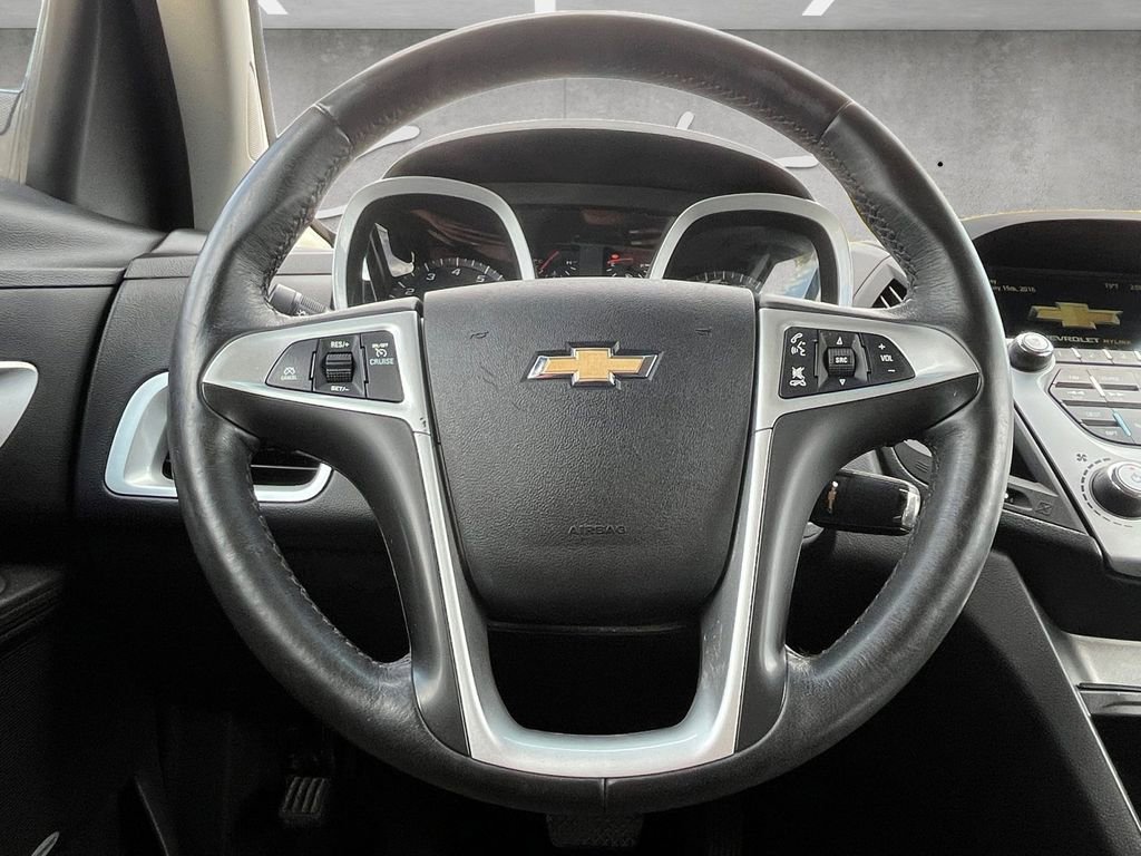 Used 2017 Chevrolet Equinox LT w/ Convenience Package image 21