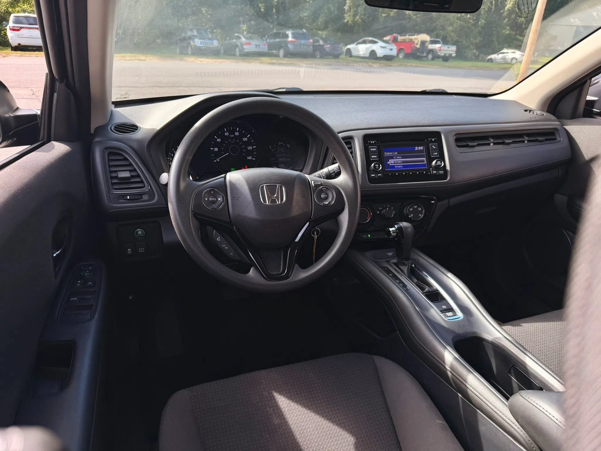 Used 2019 Honda HR-V LX image 26