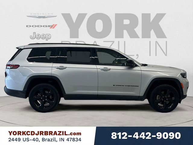 Used 2023 Jeep Grand Cherokee L Laredo image 6