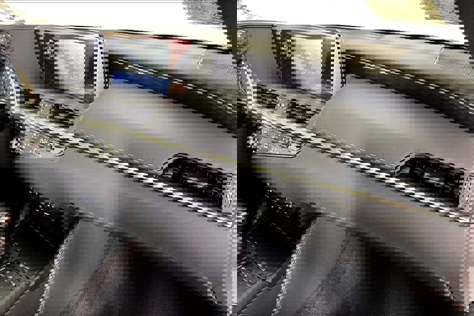 Used 2021 Lexus ES 350 w/ Premium Package image 16