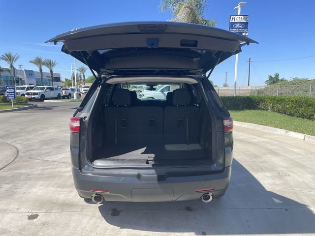 Used 2021 Chevrolet Traverse LT image 25