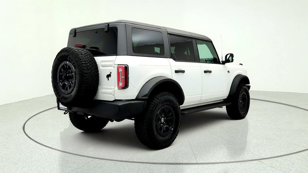 Used 2024 Ford Bronco Wildtrak AWD/4WD image 5