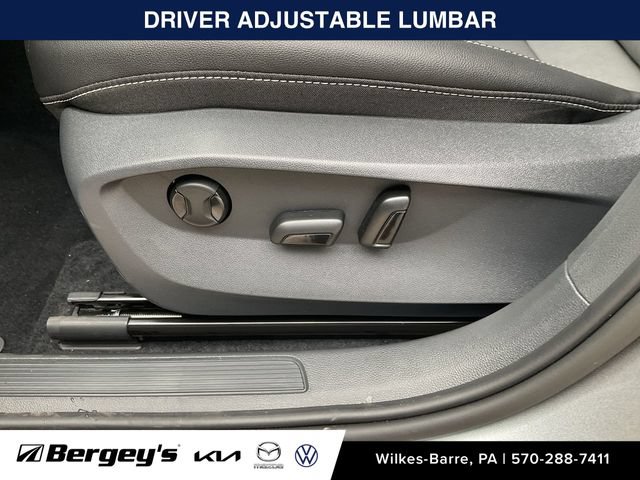 Used 2022 Volkswagen Taos SE AWD/4WD image 5