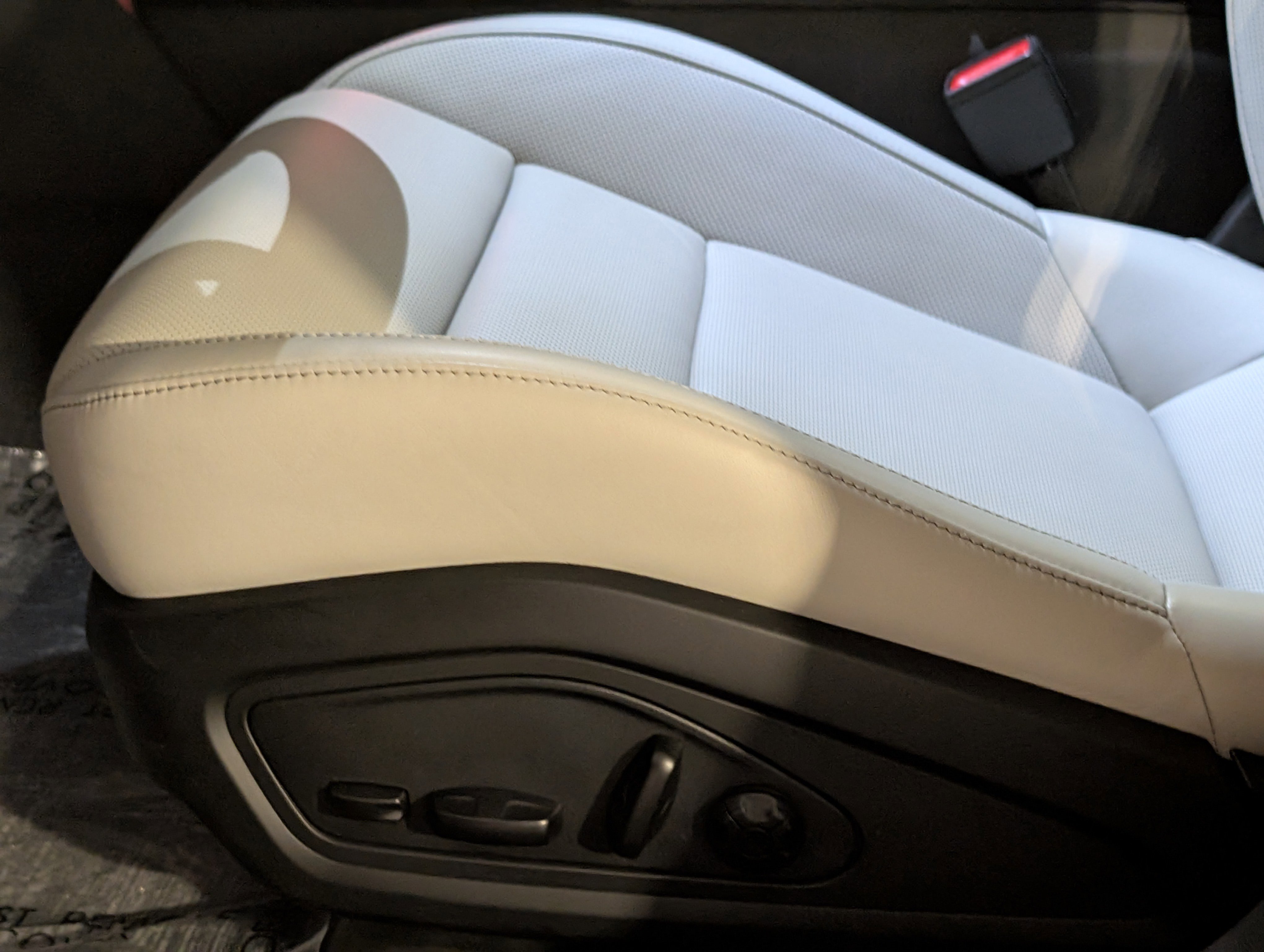 Certified 2021 Porsche Taycan 4S image 17