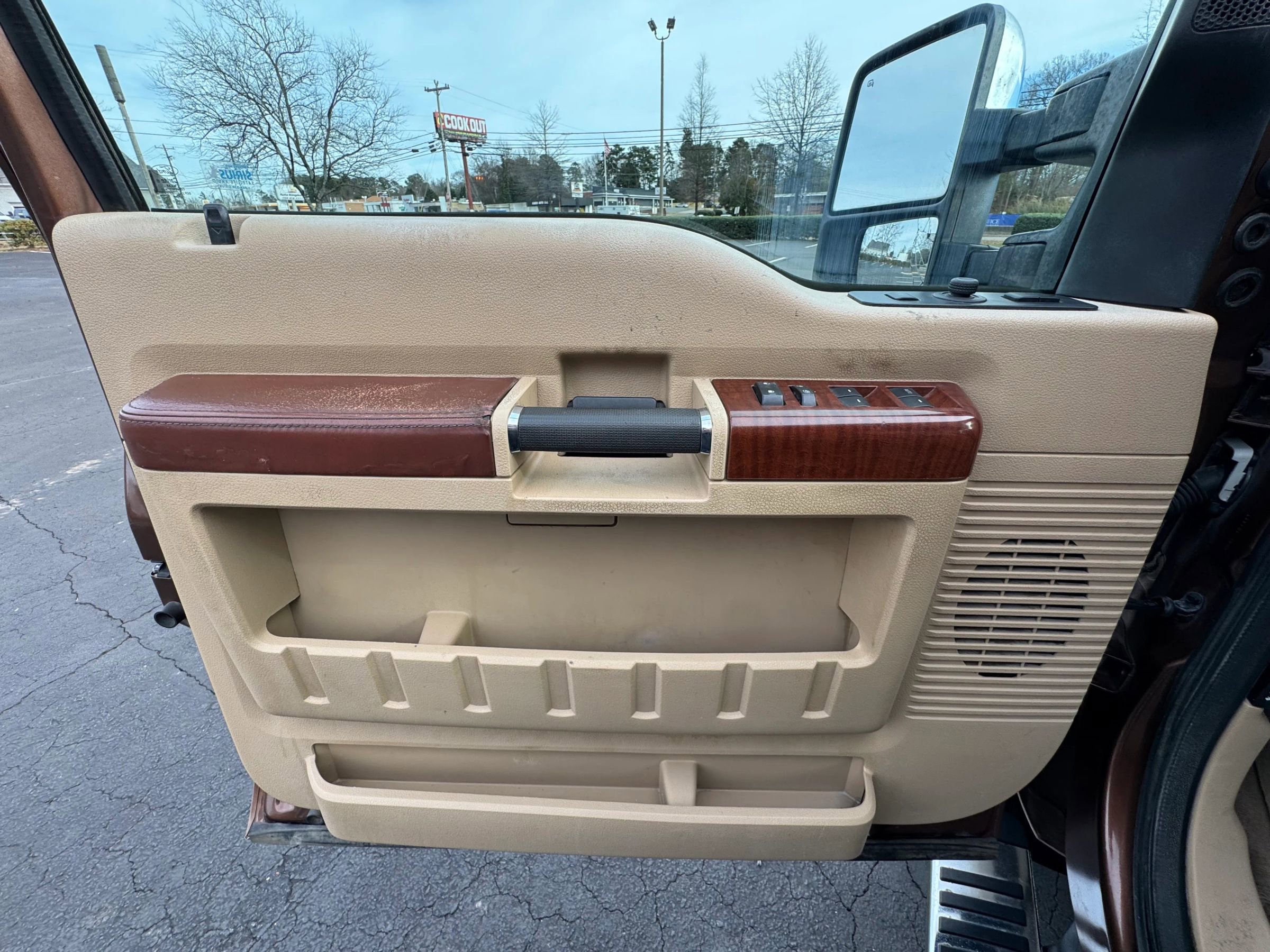 Used 2012 Ford F350 King Ranch w/ King Ranch w/Chrome Pkg image 16