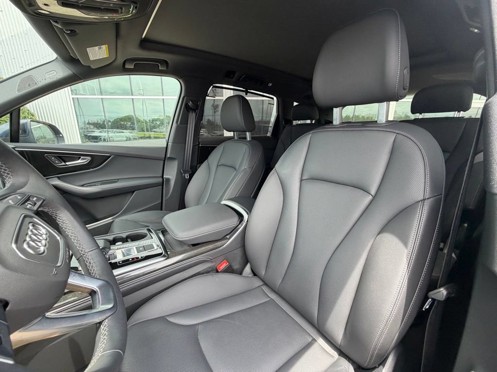Certified 2025 Audi Q7 3.0T Premium Plus w/ Premium Plus Package AWD/4WD image 13