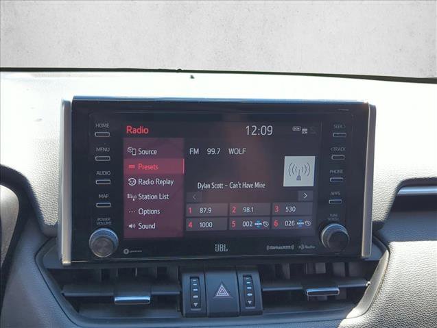 Used 2019 Toyota RAV4 Limited image 13