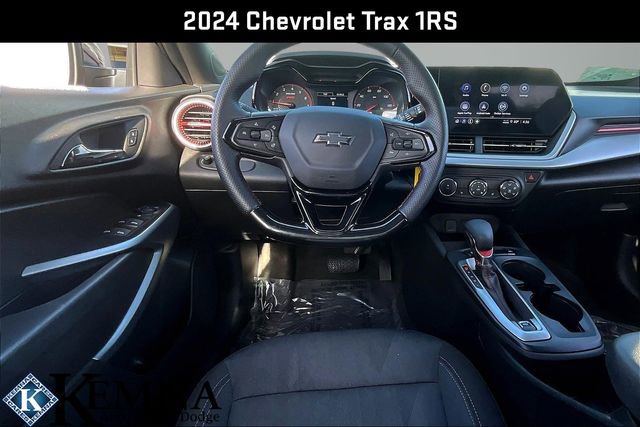 Used 2024 Chevrolet Trax RS w/ Driver Confidence Package image 9