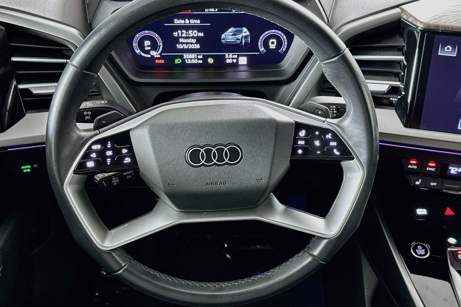 Used 2023 Audi Q4 e-tron Premium Plus w/ Premium Plus RWD image 19