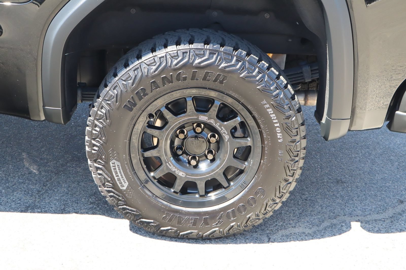 Used 2024 GMC Sierra 1500 AT4X w/ AT4X AEV Edition AWD/4WD image 13