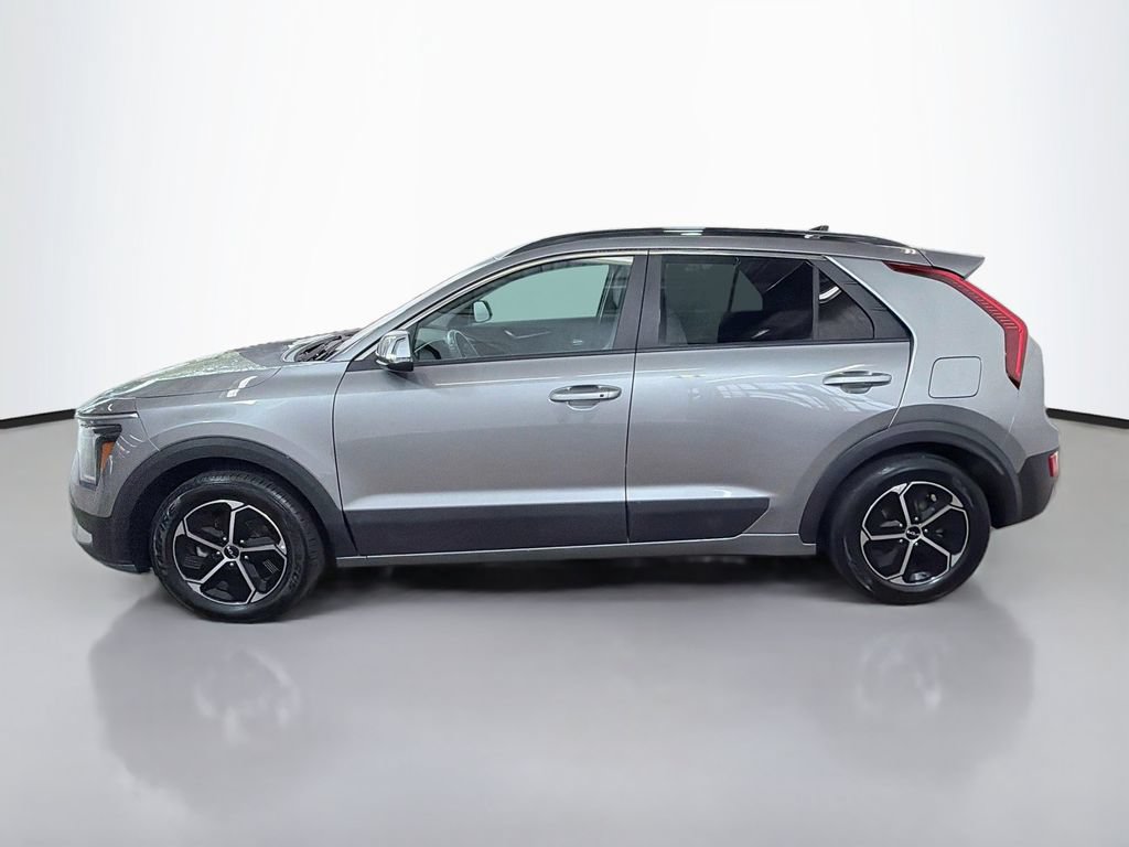 Used 2024 Kia Niro EX FWD image 5