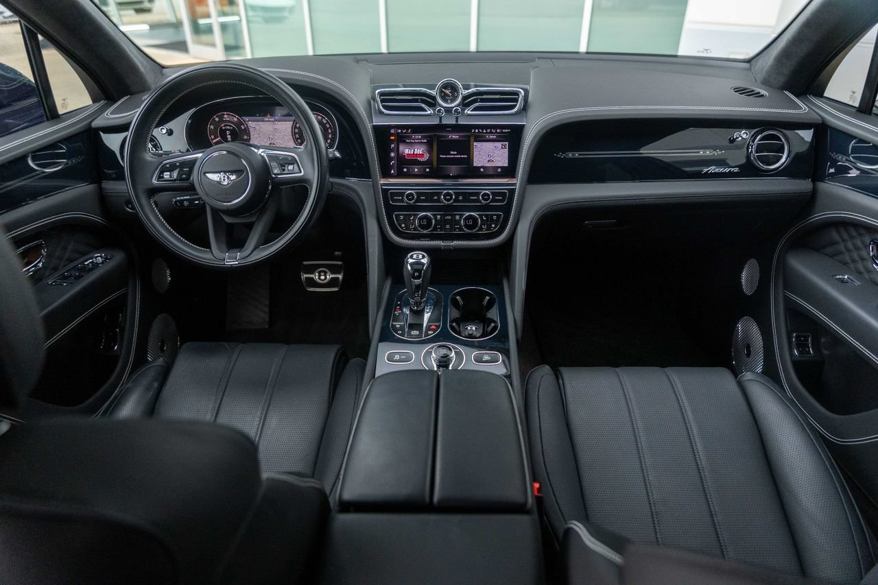 Certified 2024 Bentley Bentayga AWD/4WD image 4