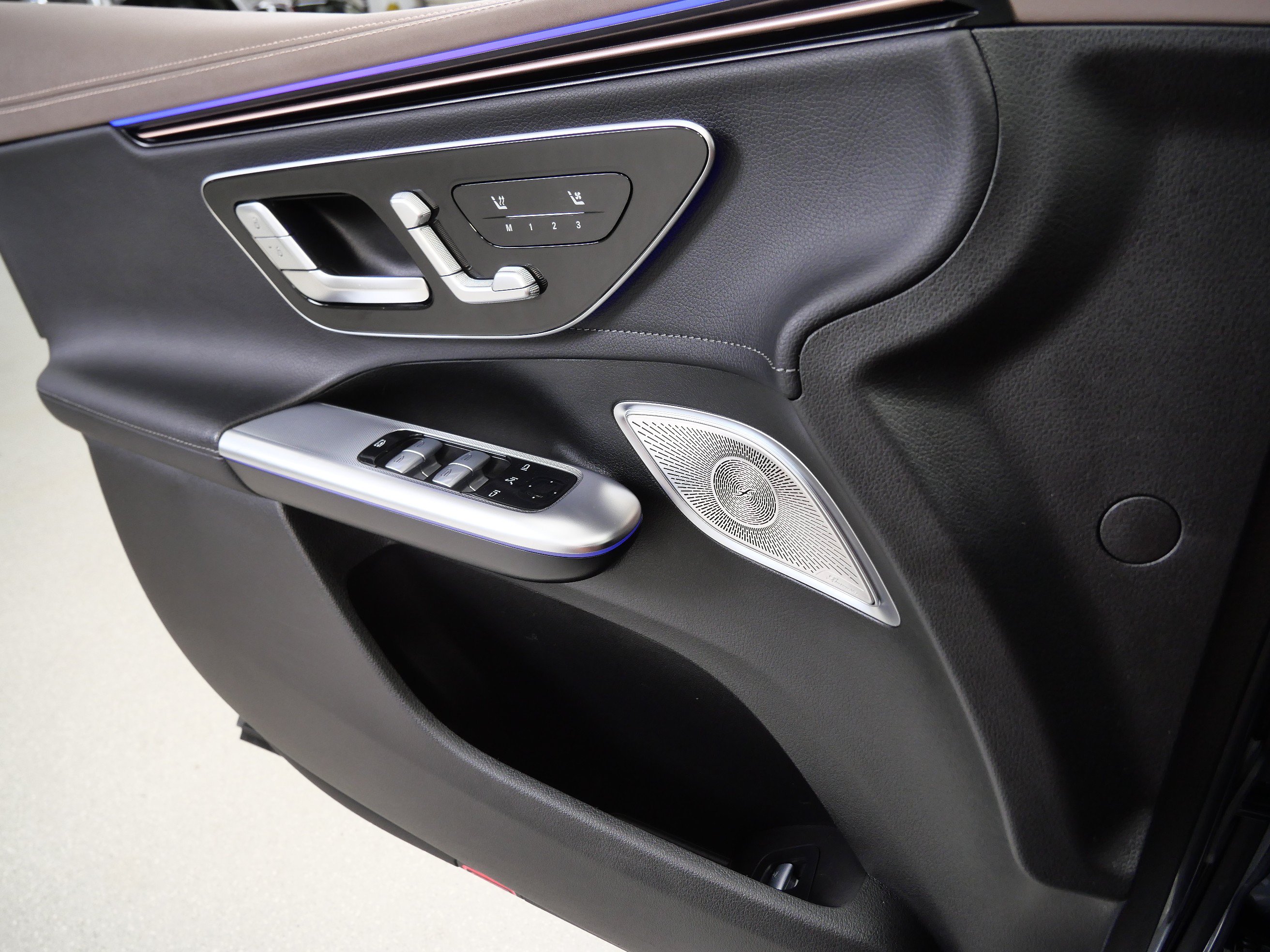 Certified 2023 Mercedes-Benz EQE 350+ 4MATIC SUV image 29