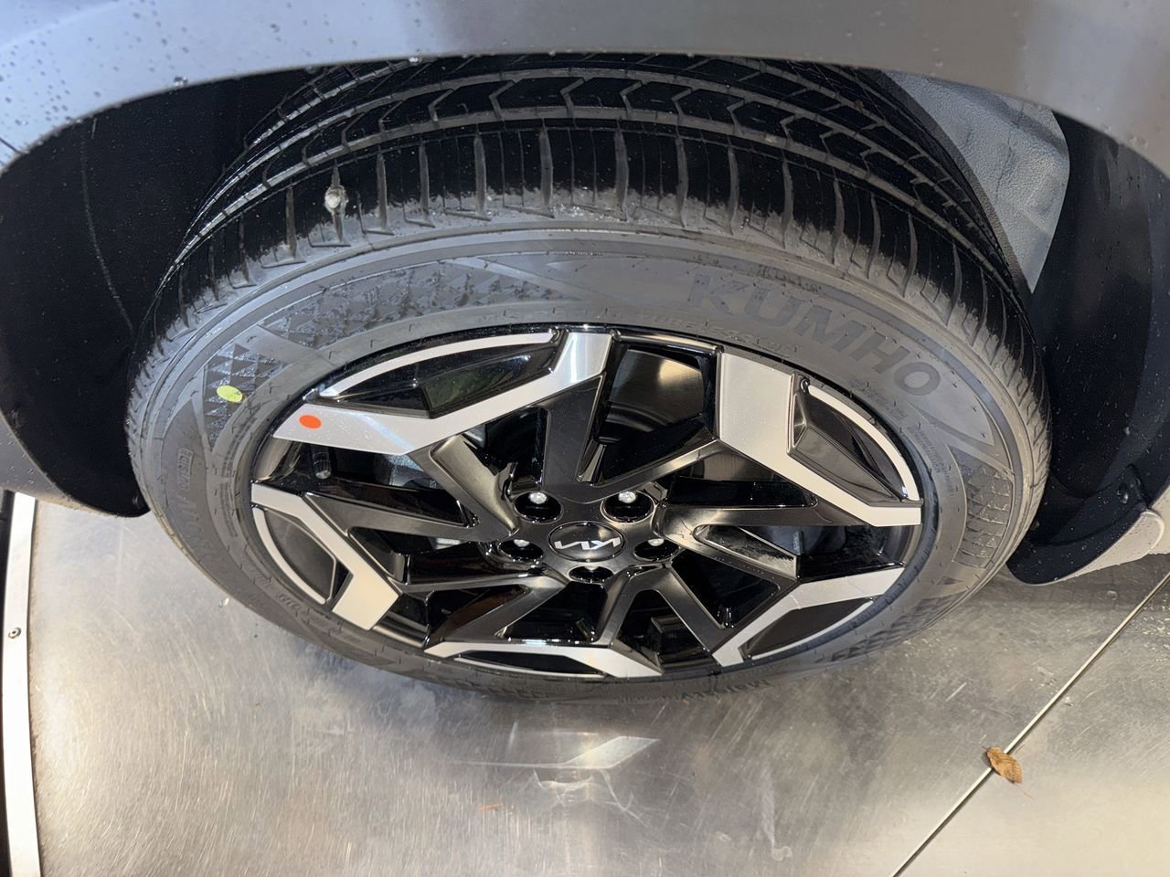 New 2026 Kia Seltos SX w/ SX Sunroof Package image 10