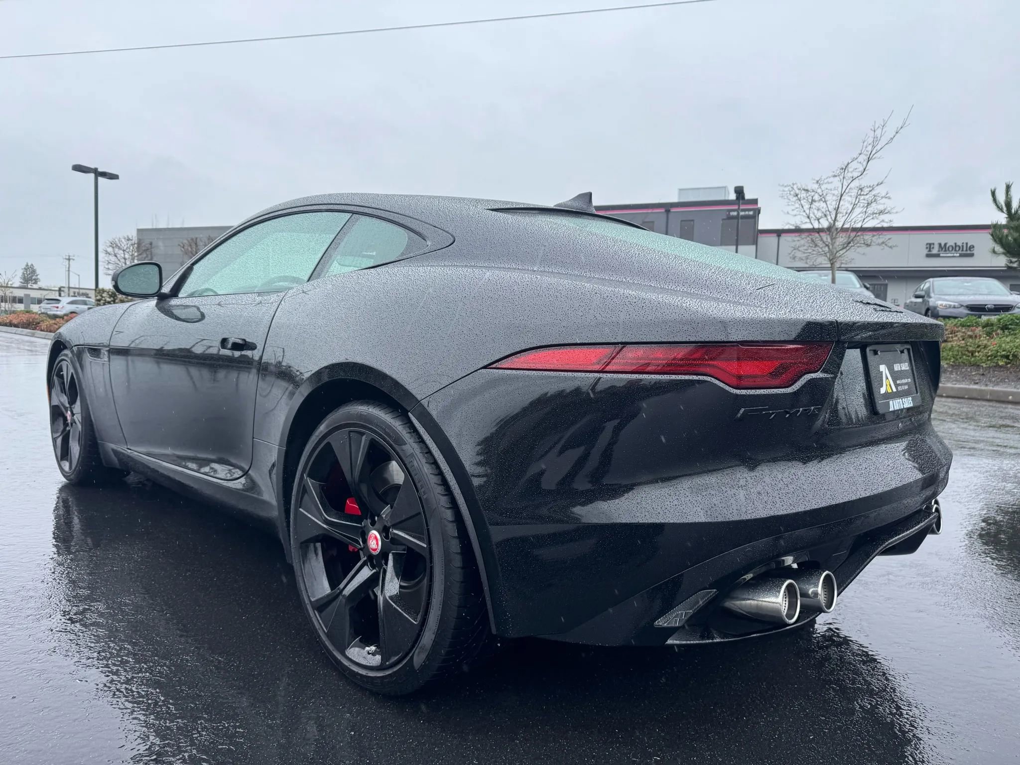 Used 2023 Jaguar F-TYPE Coupe image 8