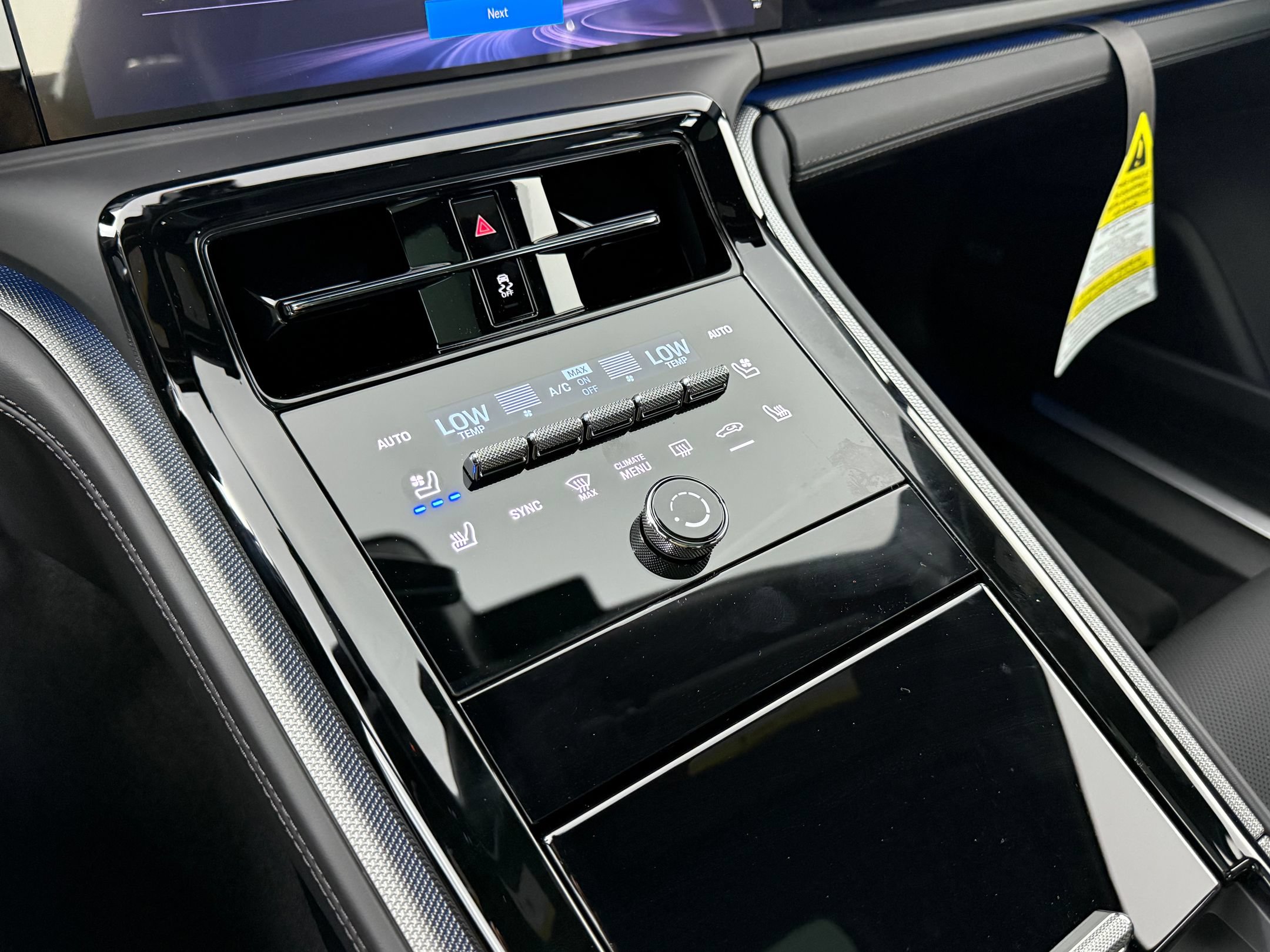 Certified 2026 Porsche Panamera 4 AWD/4WD image 23