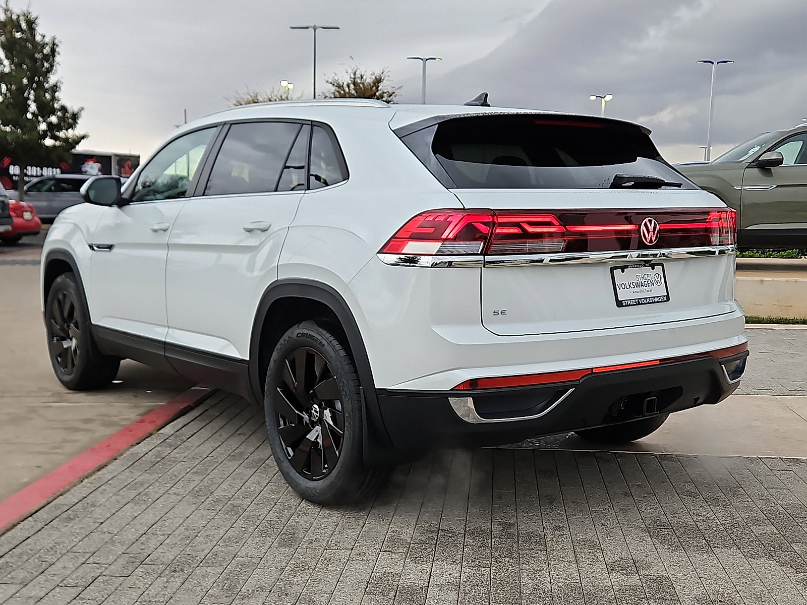New 2026 Volkswagen Atlas Cross Sport SE image 2