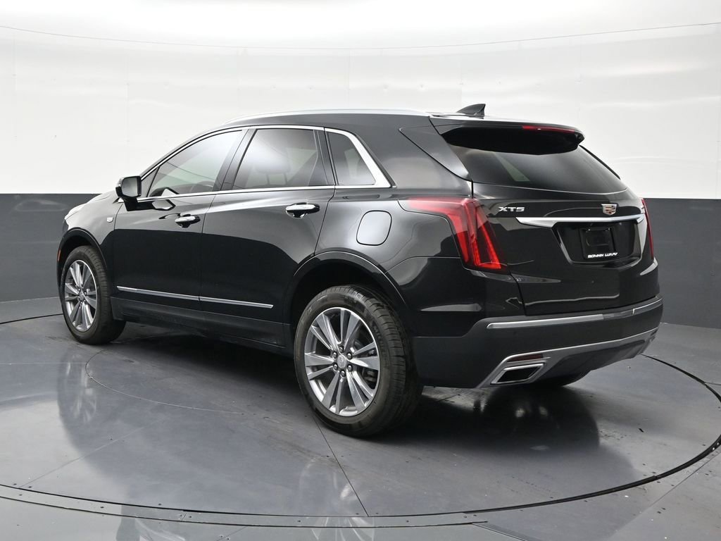 Used 2024 Cadillac XT5 Premium Luxury image 3