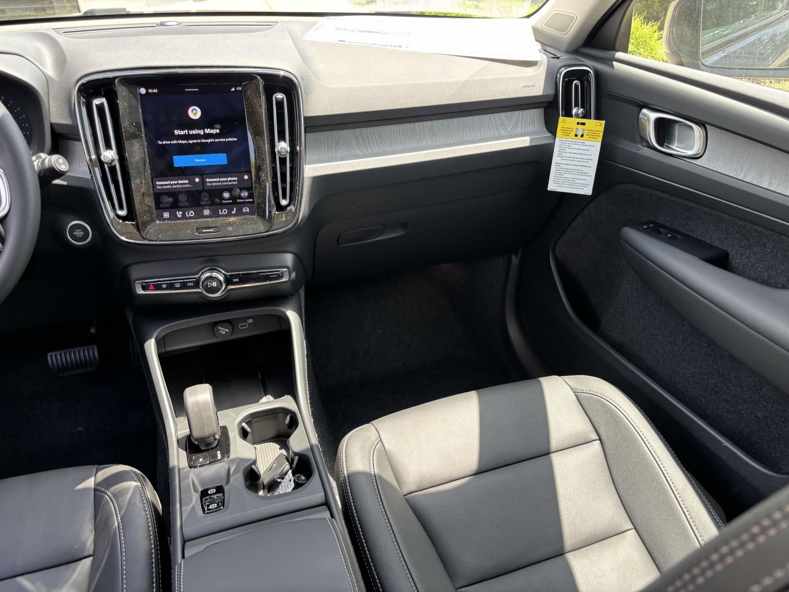 Used 2026 Volvo XC40 B5 Core w/ Protection Package Premier AWD/4WD image 31